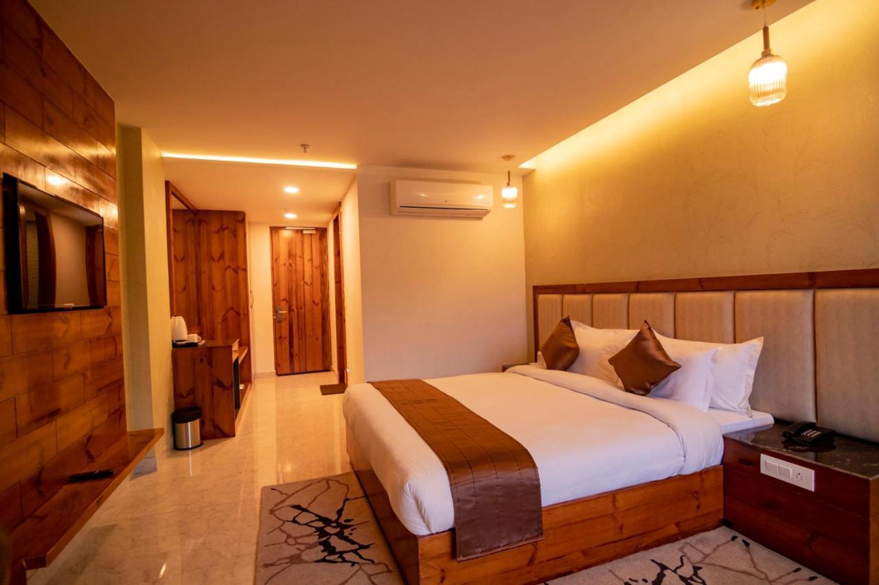 Golden Fern Resort Σίμλα Εξωτερικό φωτογραφία
