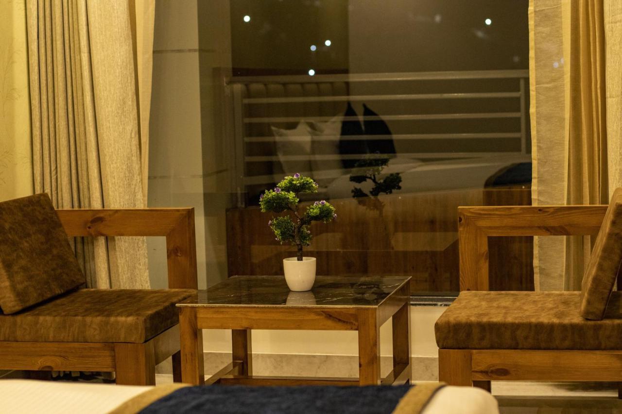 Golden Fern Resort Σίμλα Εξωτερικό φωτογραφία