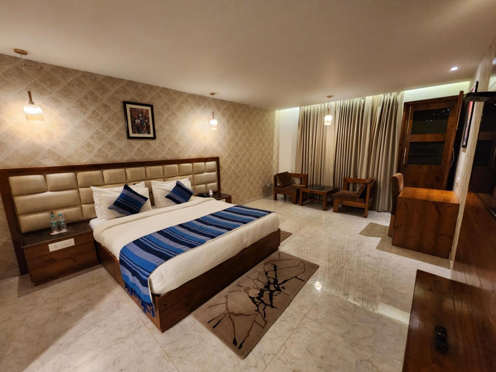 Golden Fern Resort Σίμλα Εξωτερικό φωτογραφία